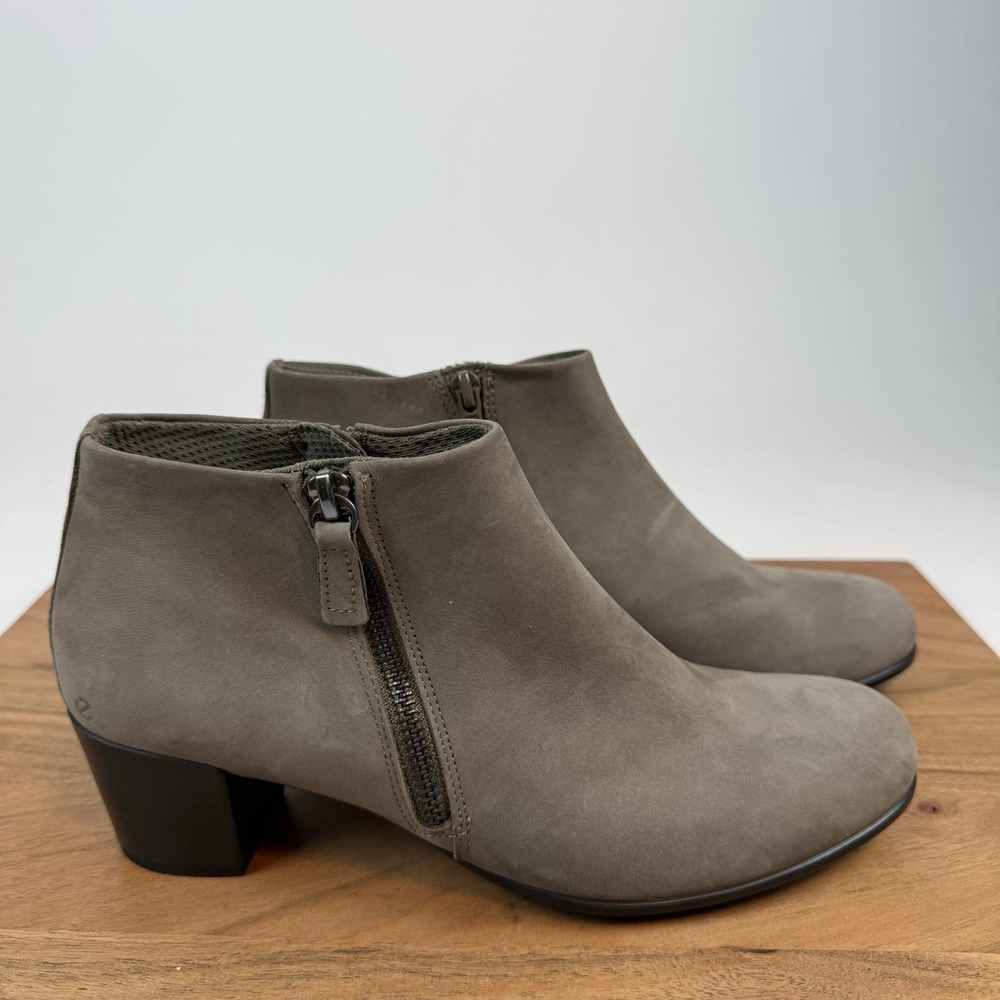 New Womens ECCO M‎ 35 Leather Water Resistant Ankle Boots Booties Sz 39 US 8-8.5